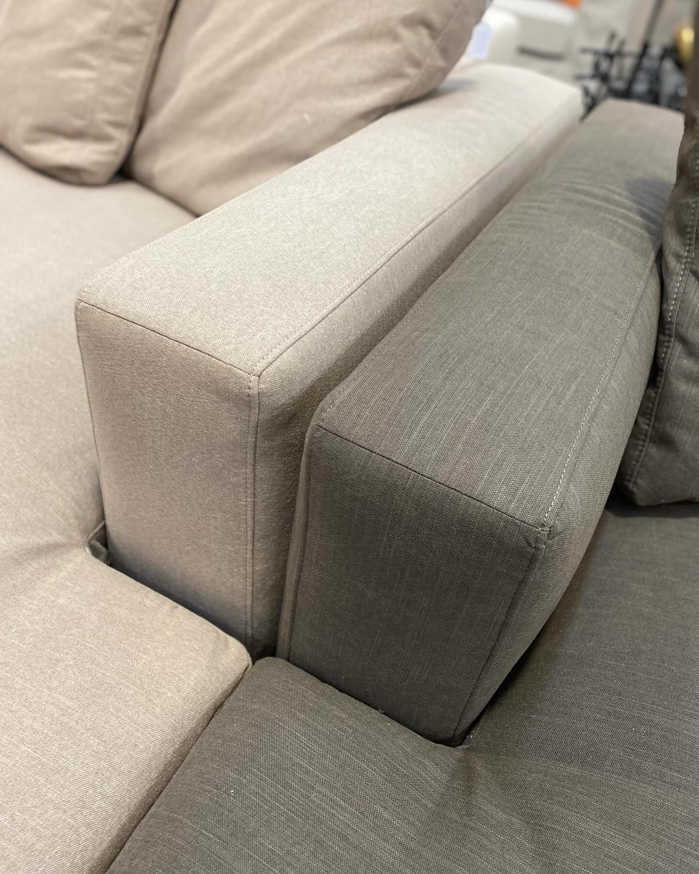 Andrea Sectional Sofa | Sofa with Chaise