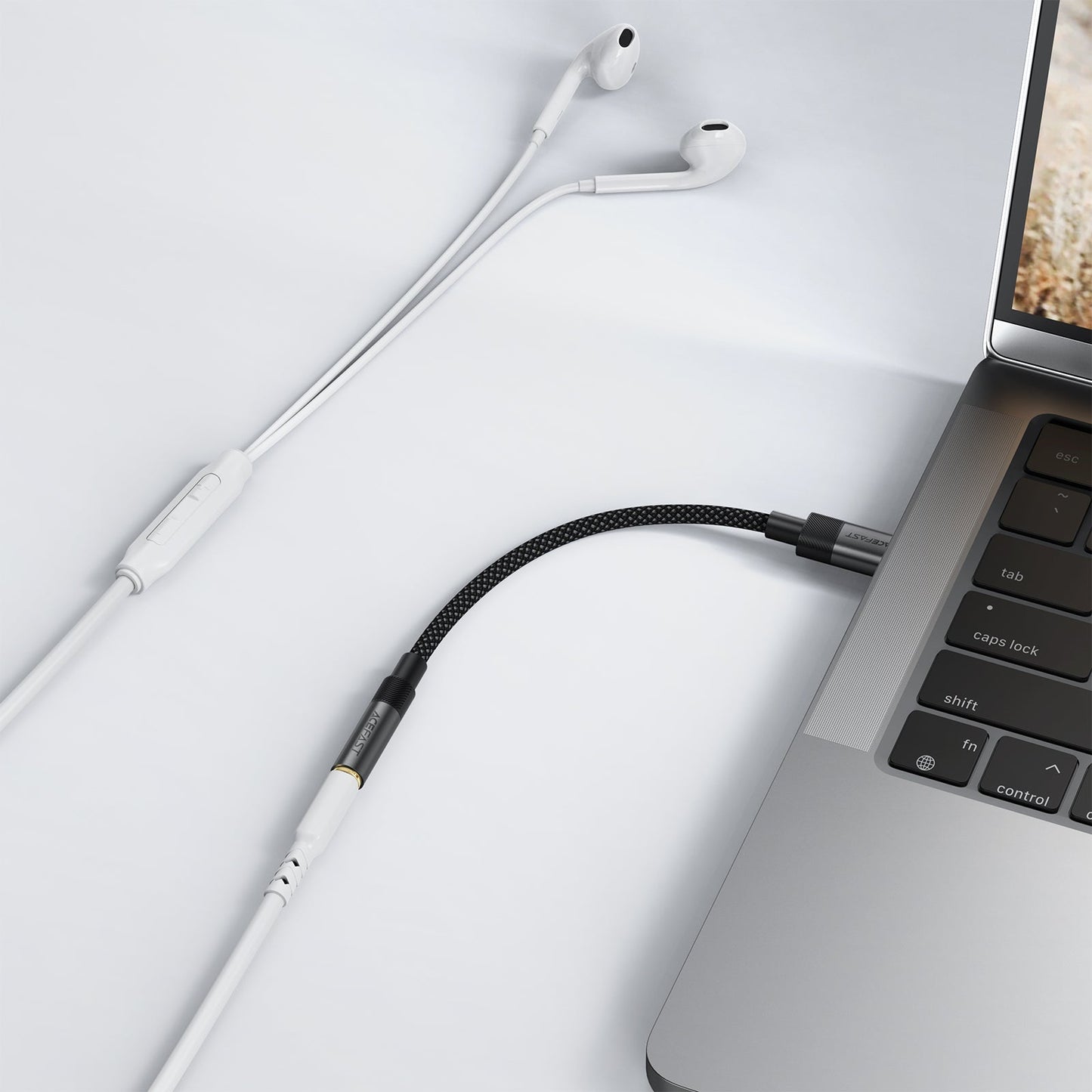 Premium Nylon Braided USB-C to 3.5mm Aux Audio Adaptor (J12)