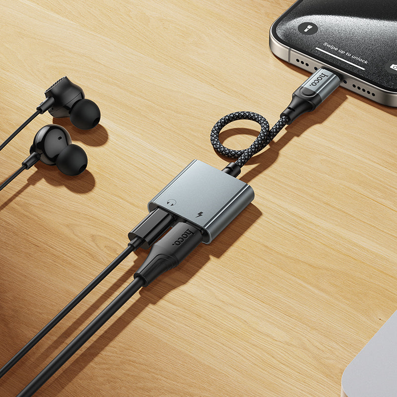 2 in 1 USB-C to 2x USB-C Adaptor (UPA34A)