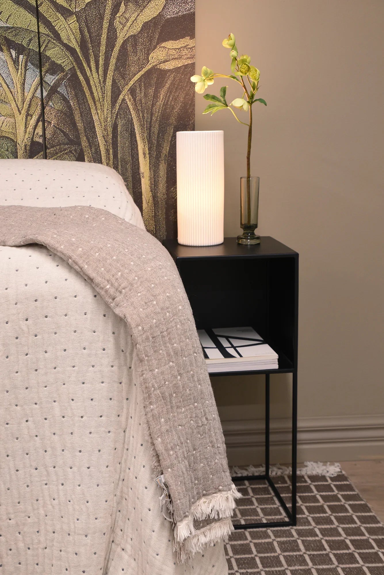 STUDIO Bedside Cabinet Small - Black