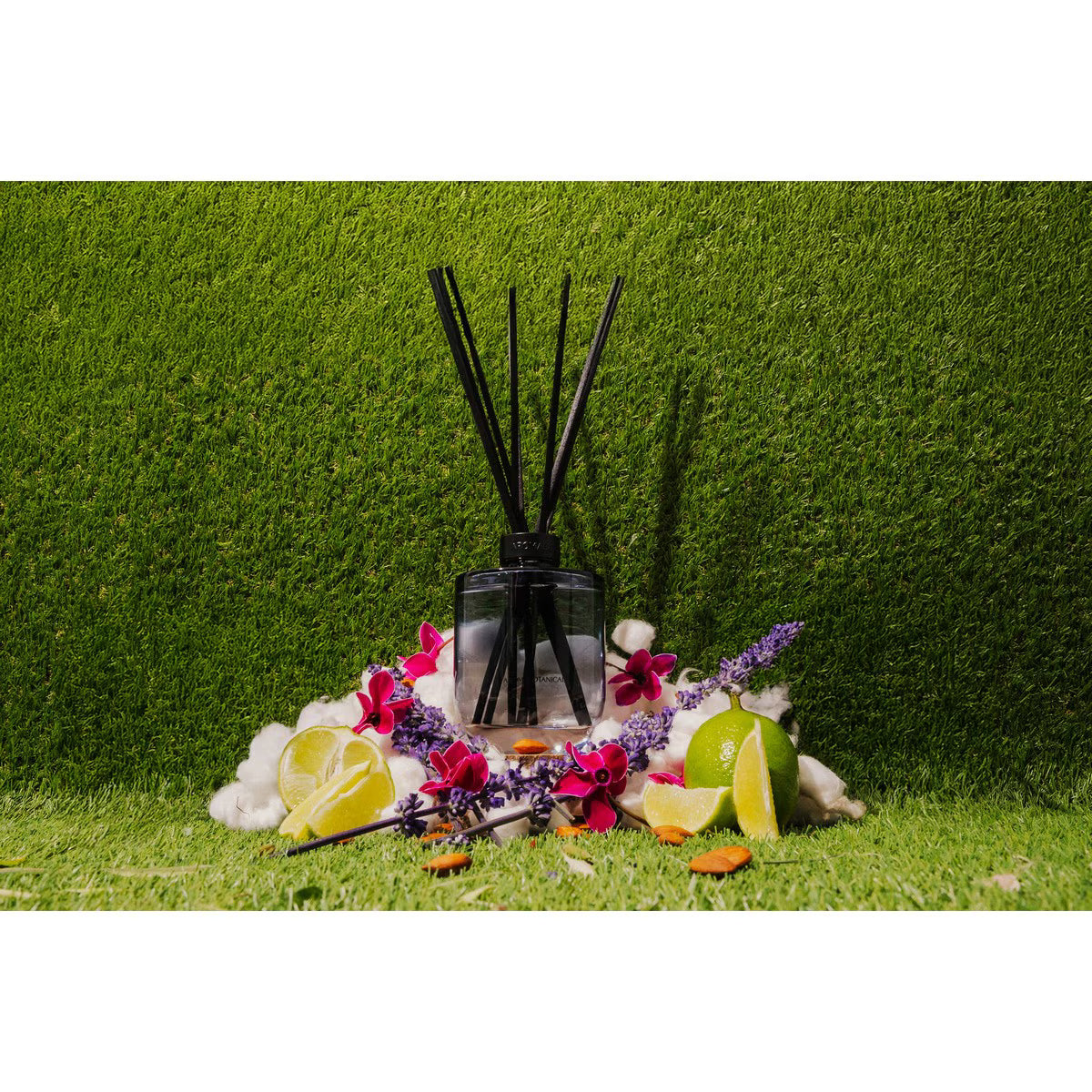 AB Core Diffuser 400ml | The Powder Room - Fresh Linen & Lily