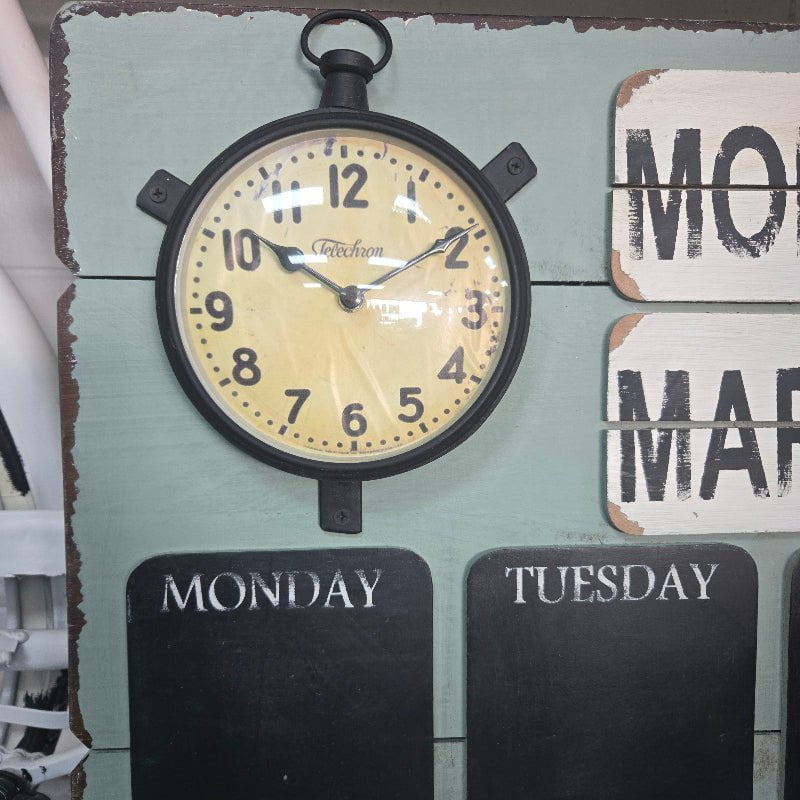 Country Memo Chalk Board with Clock