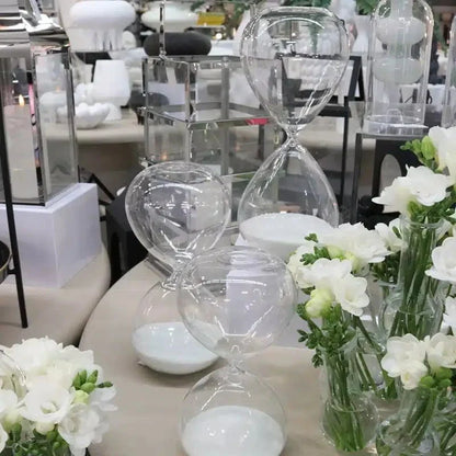 Hourglass Small - Clear / White
