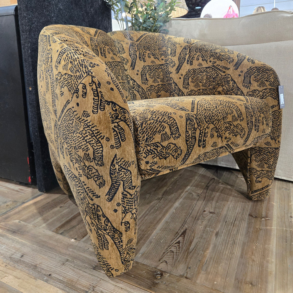 Huntress Armchair with Ottoman