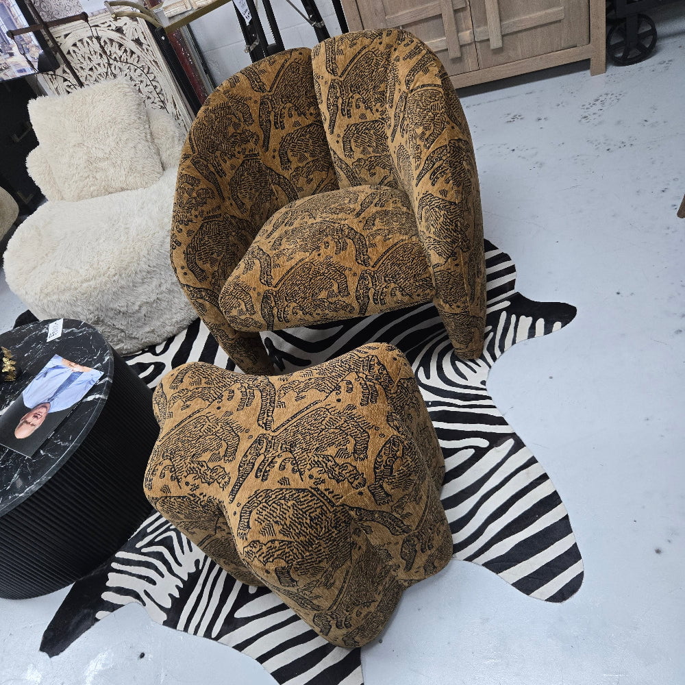 Huntress Armchair with Ottoman