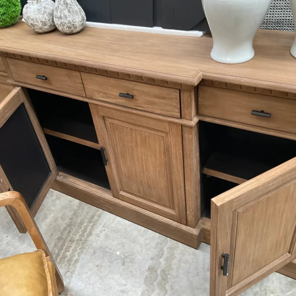Montpellier 4 Door 4 Drawer Sideboard – Natural