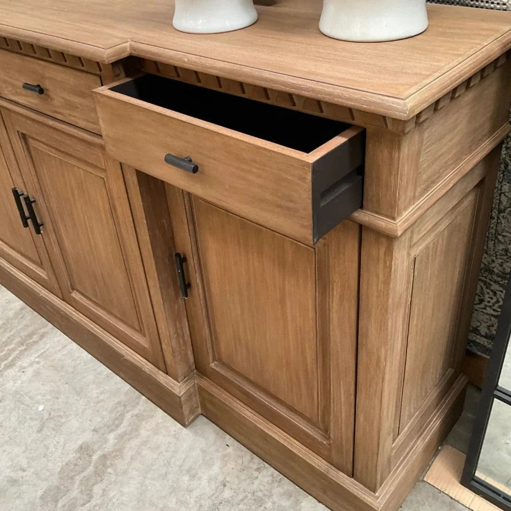 Montpellier 4 Door 4 Drawer Sideboard – Natural