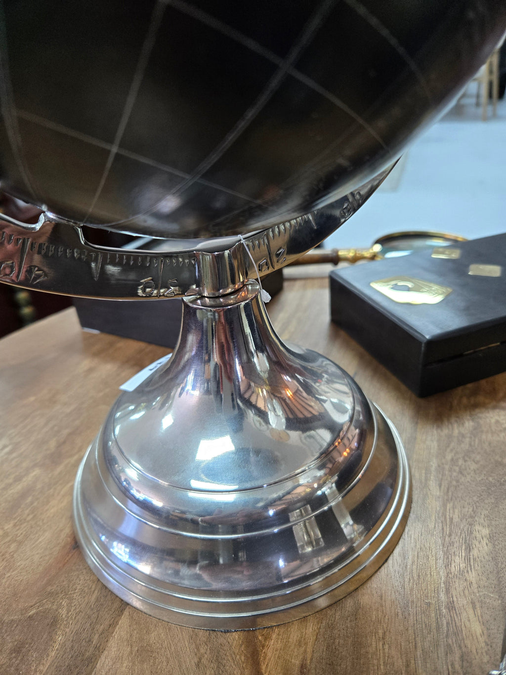 World Globe Aluminium Base