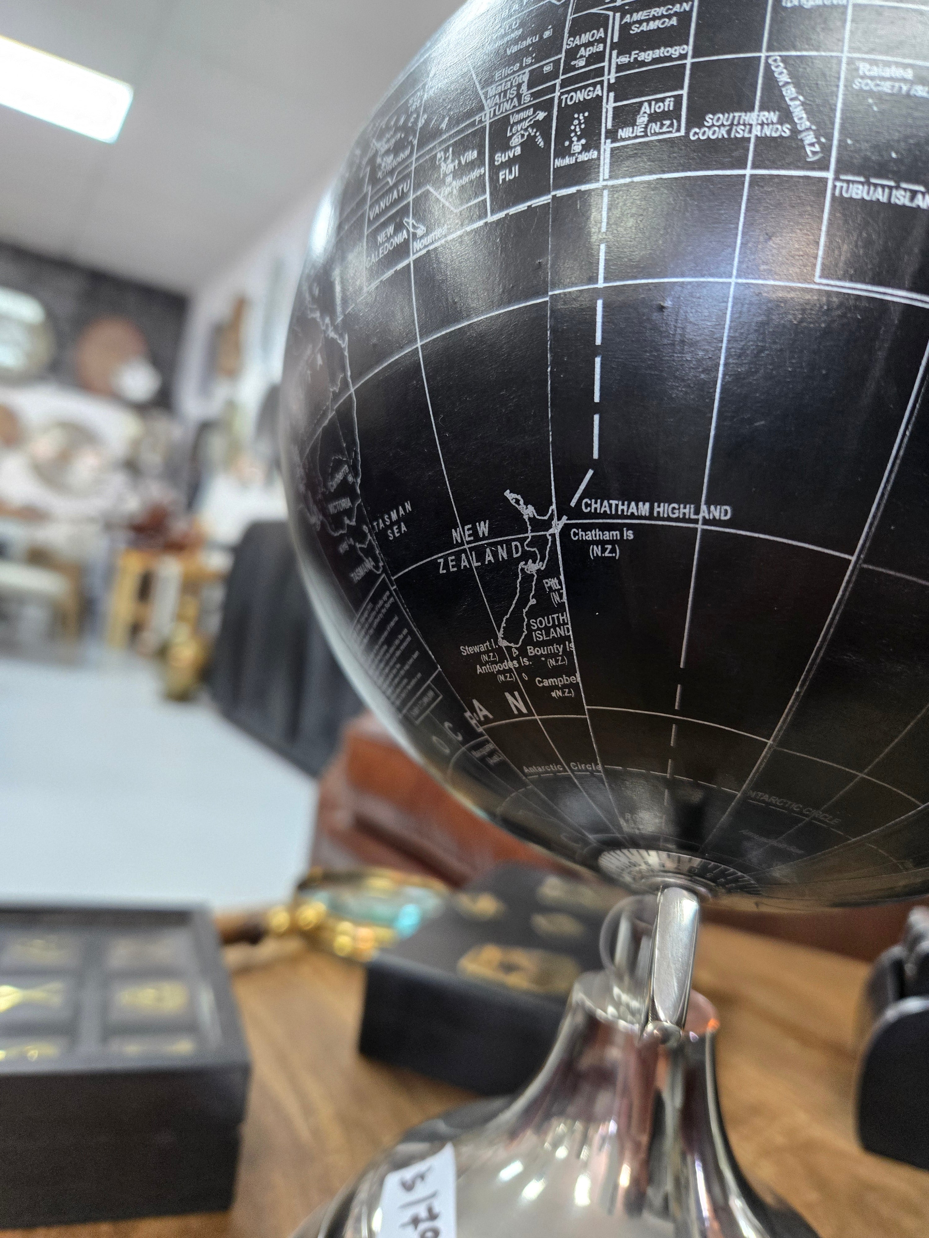 World Globe Aluminium Base